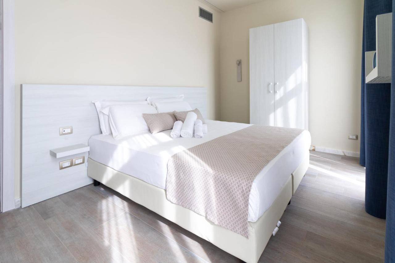 Doride Suites Boutique Hotel Marina Di Carrara Luaran gambar