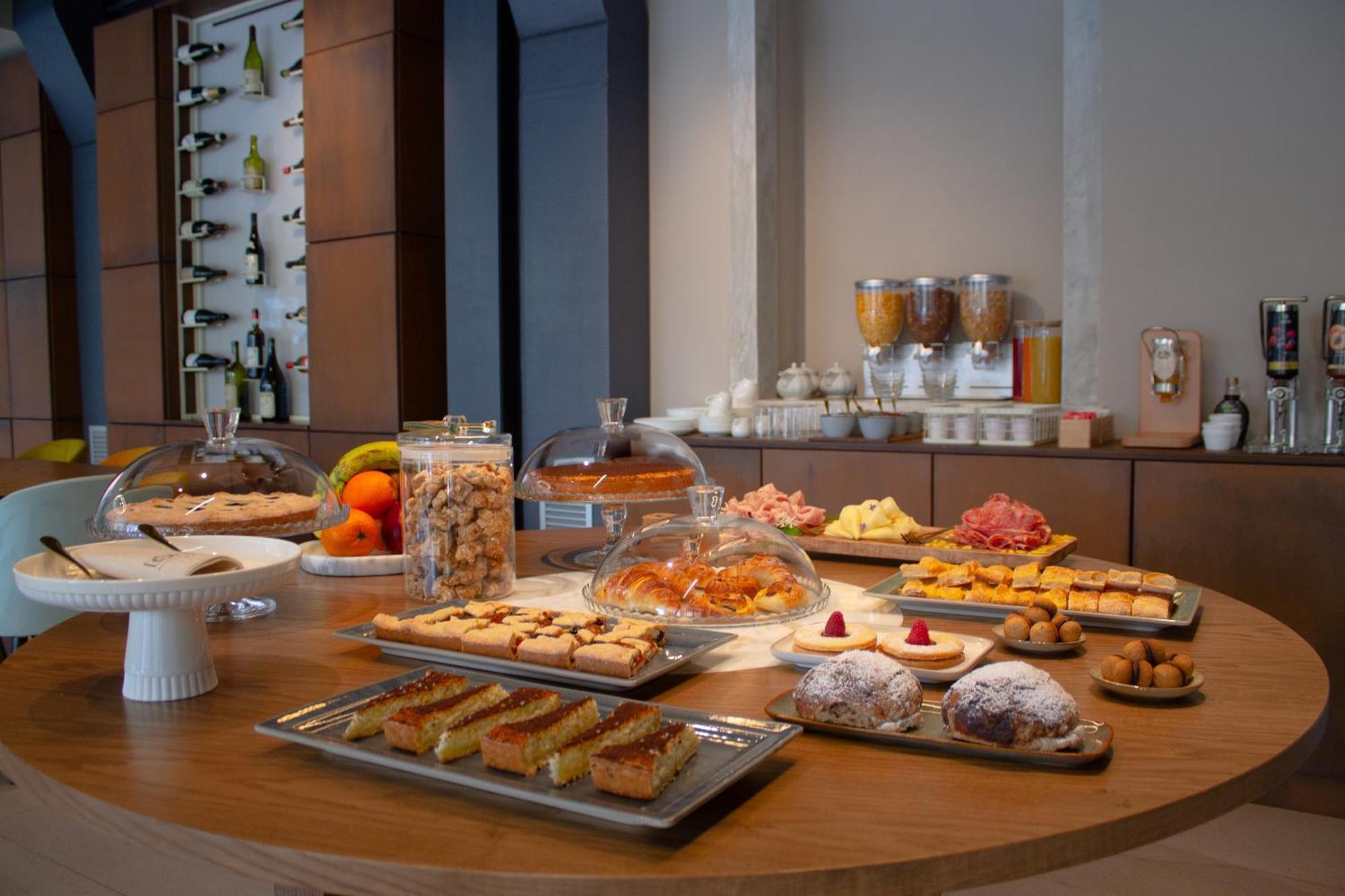 Doride Suites Boutique Hotel Marina Di Carrara Luaran gambar