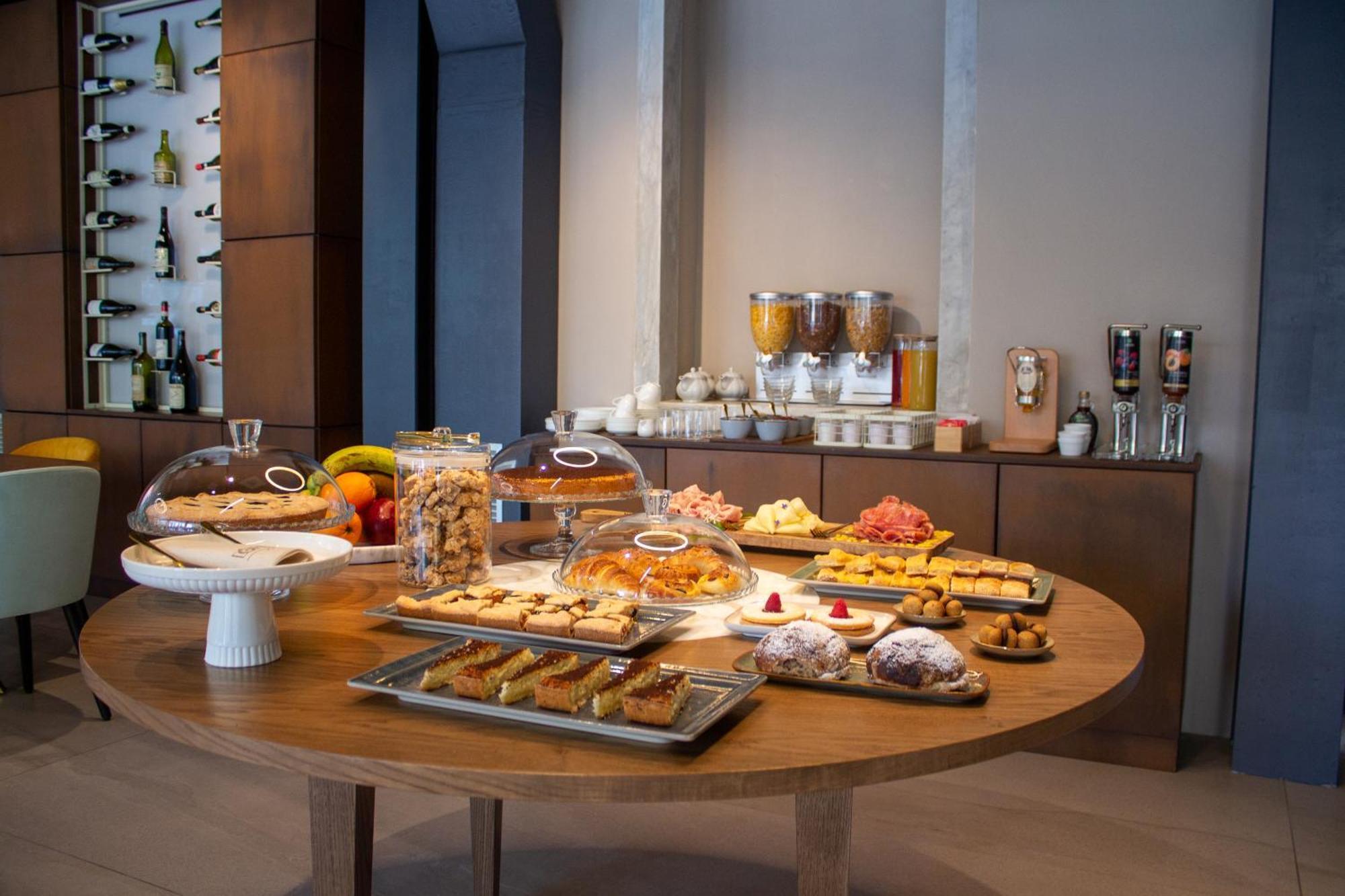 Doride Suites Boutique Hotel Marina Di Carrara Luaran gambar