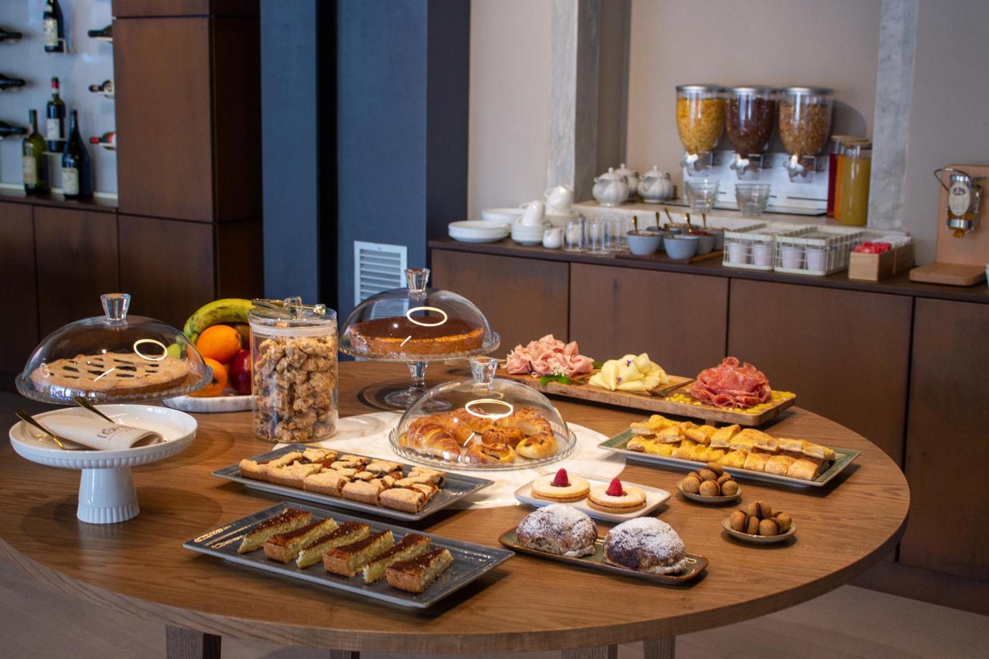Doride Suites Boutique Hotel Marina Di Carrara Luaran gambar
