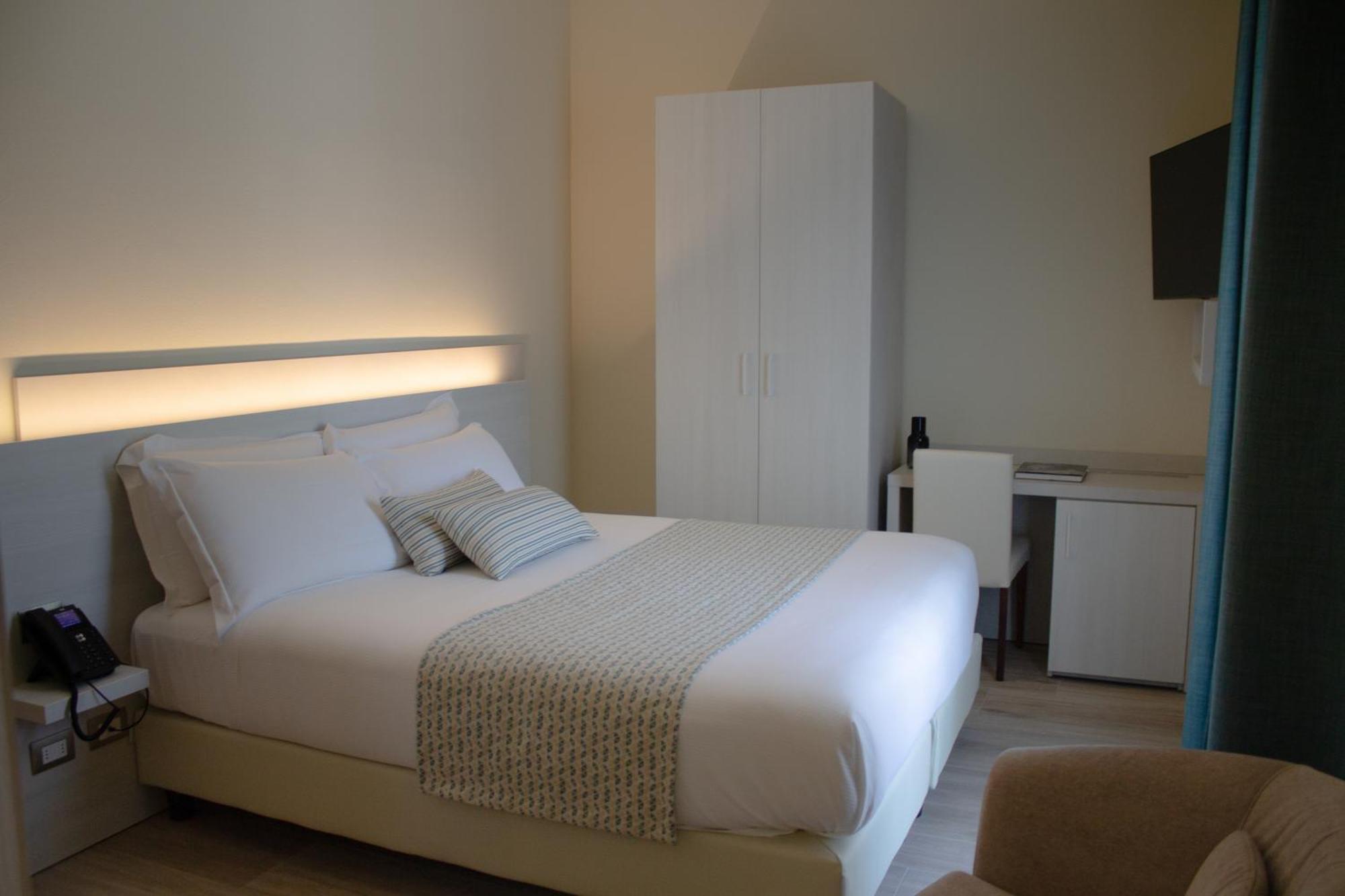 Doride Suites Boutique Hotel Marina Di Carrara Luaran gambar